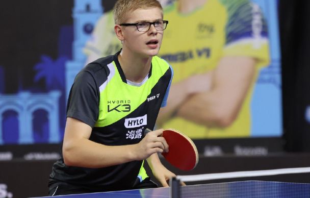 自己能从边 自己能从边