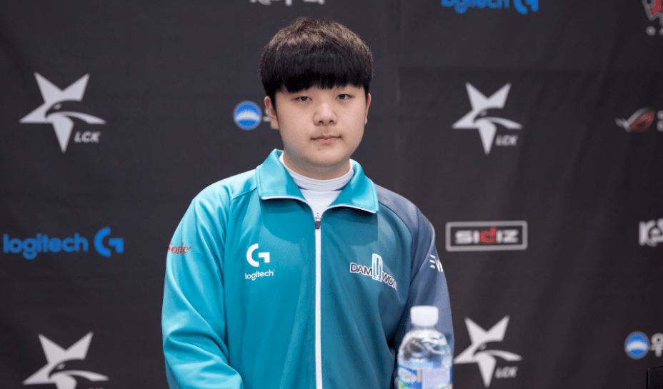 比5惨败利 比5惨败利