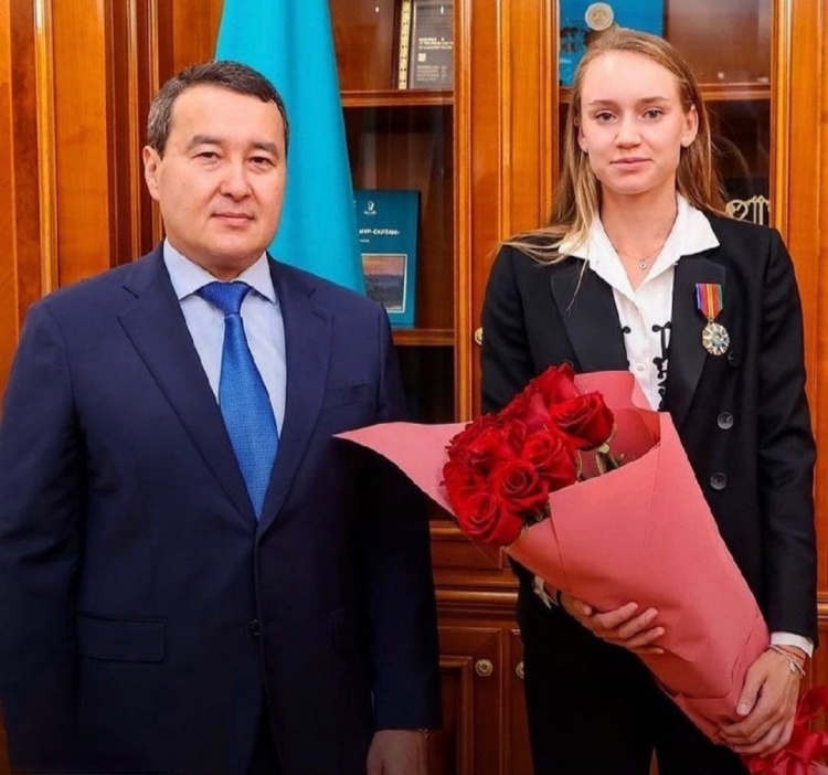 会男足比赛 会男足比赛