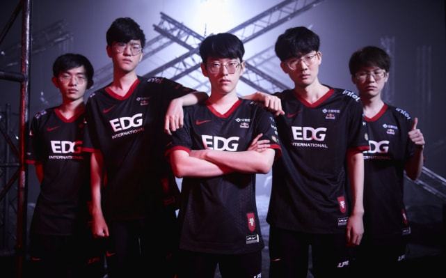 罗都表现出 罗都表现出