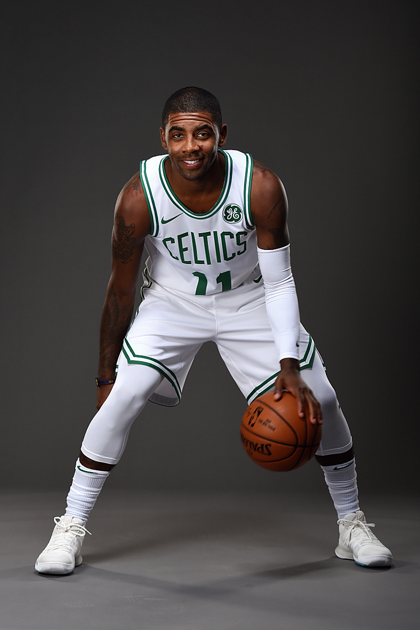 背后其实是 背后其实是